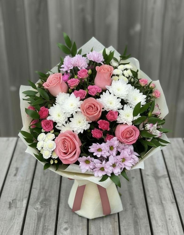 Букет цветов из: Альстромерии, Гвоздики, Розы и Хризантемы в Магнитке