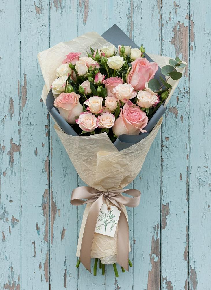 Букет цветов из: Розы в Магнитке