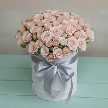 Цветочная композиция из Розы в шляпной коробке в Магнитке