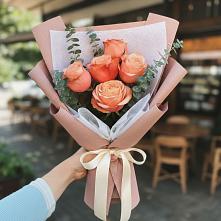 Букет цветов из:  Розы в Магнитке