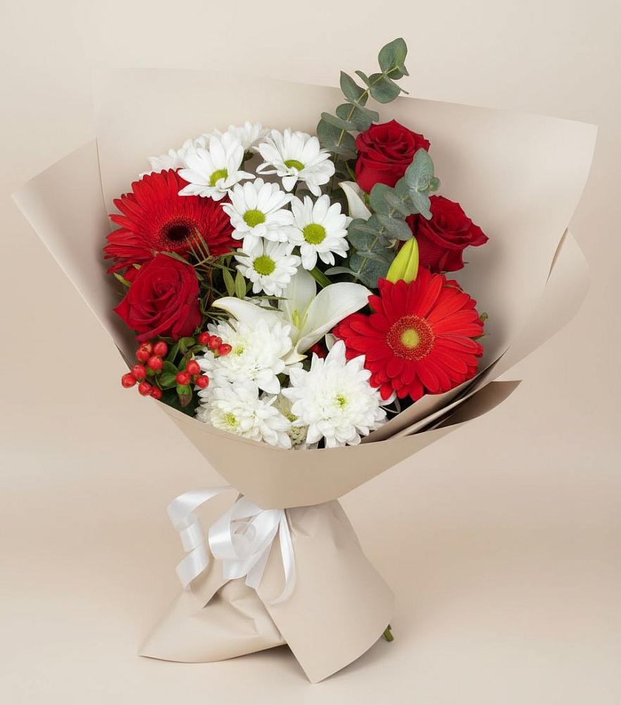 Букет цветов из: Розы, Хризантемы, Герберы и Лилии в Магнитке