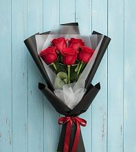 Букет цветов из:  Розы #REPLACE_PRED# Магнитке
