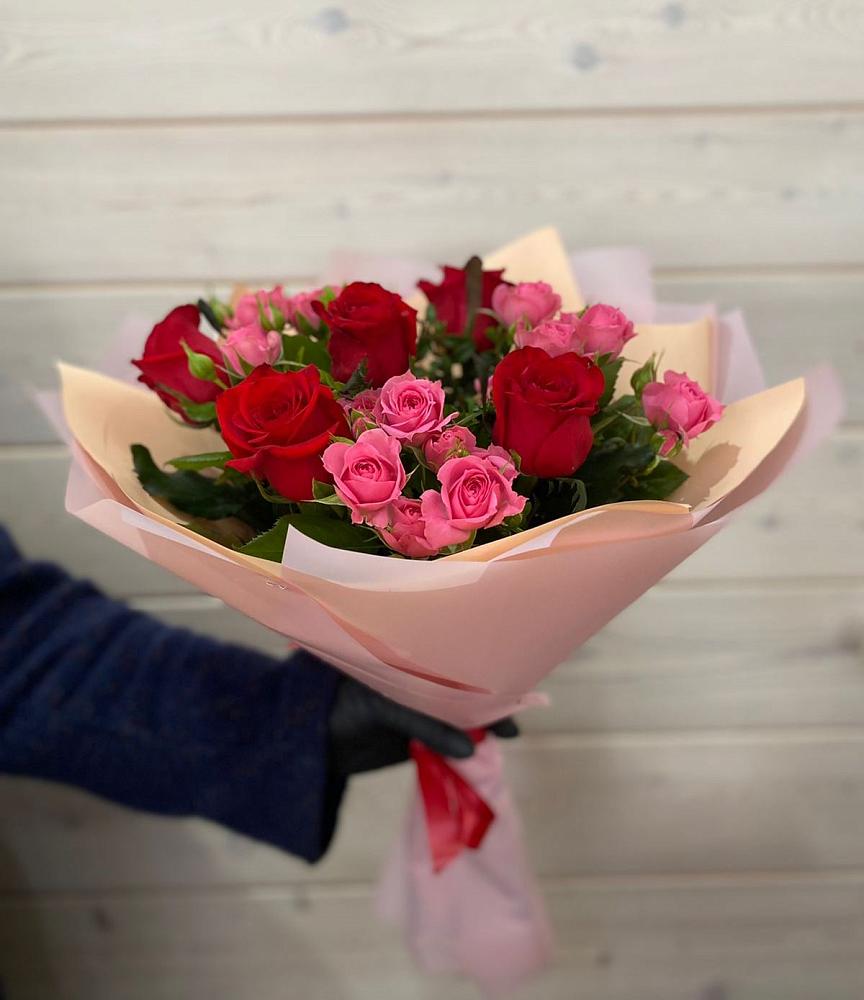 Букет цветов из: Розы в Магнитке