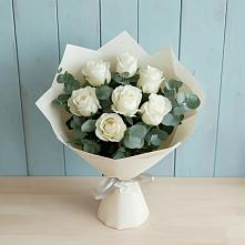 Букет Белые розы в Эвкалипте в Магнитке