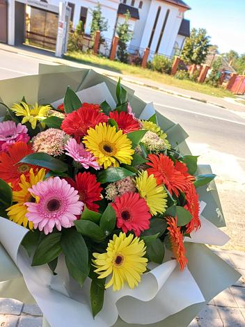 Букет цветов из: Герберы в Магнитке
