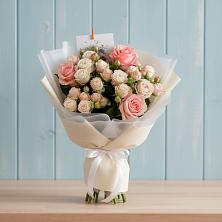 Букет цветов из:  Розы в Магнитке