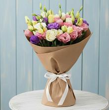 Букет цветов из:  Лизиантусы в Магнитке