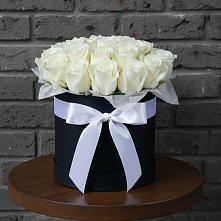 Цветочная композиция из Розы в шляпной коробке в Магнитке