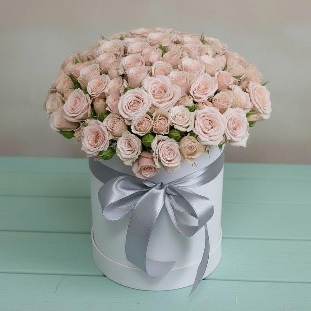 Цветочная композиция из Розы в шляпной коробке в Магнитке